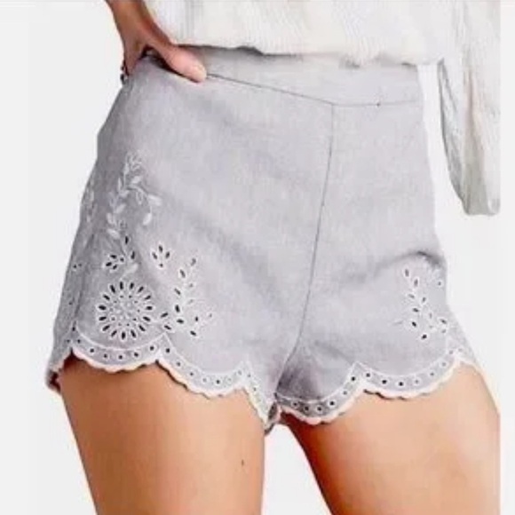 Free People Life’s Too Short Grey Eyelet Shorts
Size 2/27” waist - Picture 2 of 8
